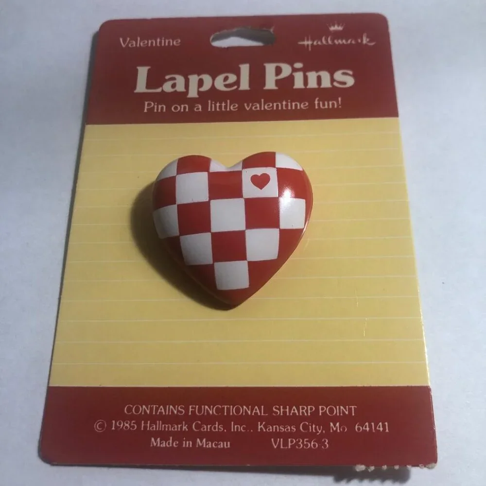 New Vintage Hallmark Lapel Pin Valentines Red/White Checkerboard Heart Brooch